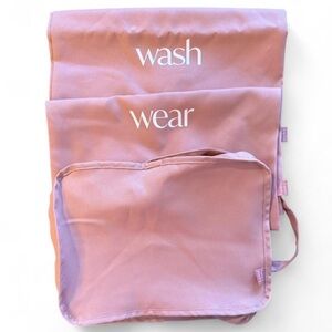 HANKY PANKY brand garment bag set for travel.Like new. Carry case included